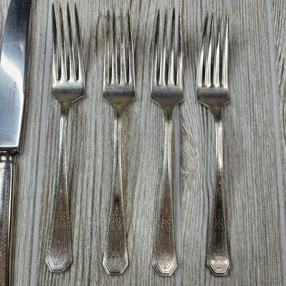 Wm Rogers Silver Anniversary AA Flatware Set 12 Pieces Spoons Forks Knives 1927